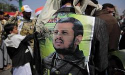 "البقرة والراعي"... الحوثي يقدم نصيحة لآل سعود بعد ضرب إيران أهدافا أمريكية في العراق